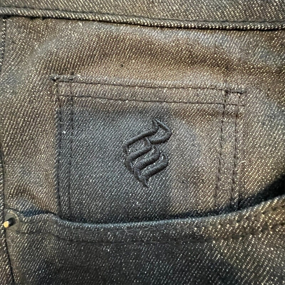 Rocawear Jeans 48x31 Classic Fit BLACK Embroidered Flap Pockets Y2k Baggy Wide - Picture 7 of 10